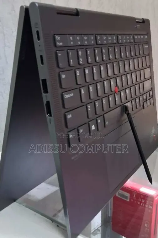 New Laptop Lenovo ThinkPad X1 Yoga 32GB Intel Core i7 SSD 512GB