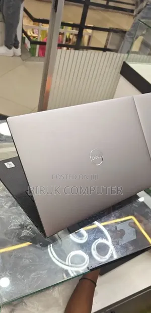New Laptop Dell Precision 5560 16GB Intel Core i7 SSD 512GB