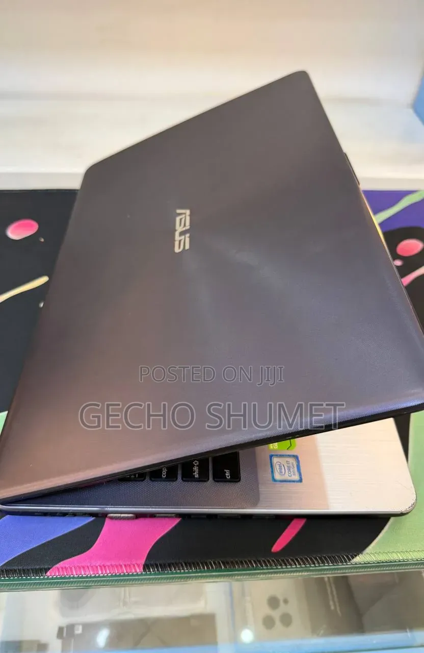 New Laptop Asus 8GB Intel Core i7 HDD+SSD 1T