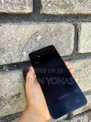 Samsung Galaxy A06 64 GB Black