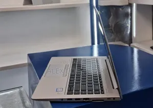New Laptop HP EliteBook 840 G5 8GB Intel Core i7 SSD 512GB