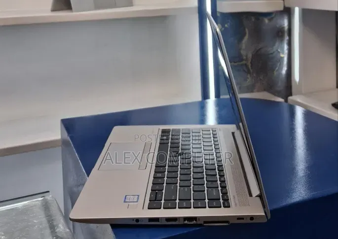New Laptop HP EliteBook 840 G5 8GB Intel Core i7 SSD 512GB