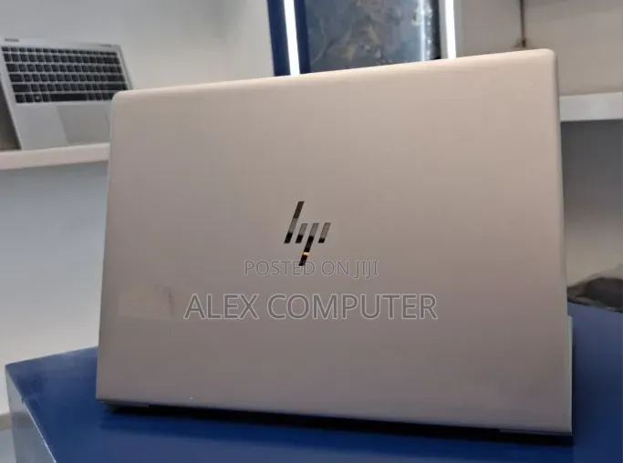 New Laptop HP EliteBook 840 G5 8GB Intel Core i7 SSD 512GB