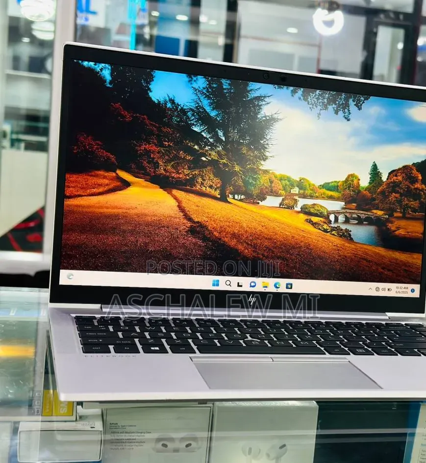 New Laptop HP EliteBook 840 G8 16GB Intel Core i5 SSD 512GB