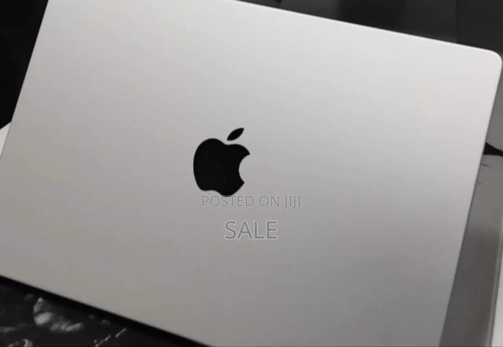 New Laptop Apple MacBook Pro 2024 M4 16GB Apple M4 SSD 512GB