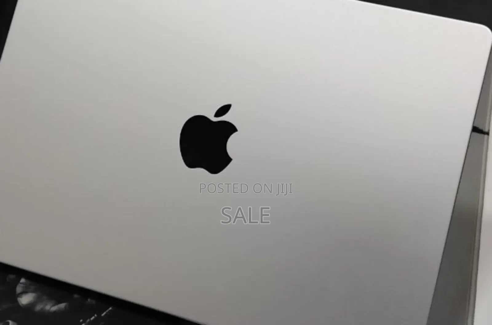 New Laptop Apple MacBook Pro 2024 M4 16GB Apple M4 SSD 512GB