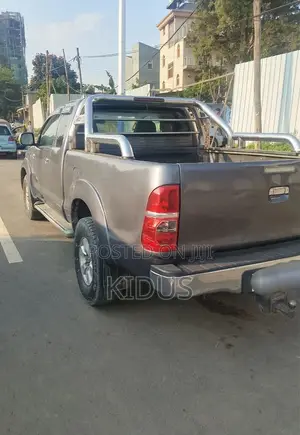 Toyota Hilux 2008 Black