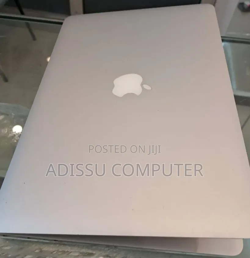 New Laptop Apple MacBook Air 2017 8GB Intel Core i5 SSD 128GB