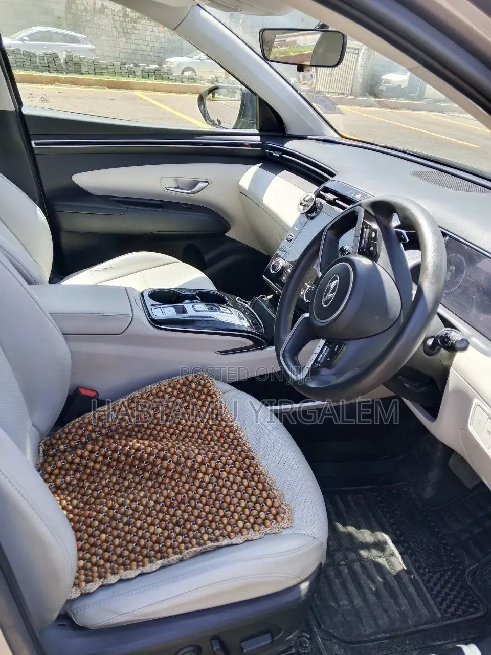 Hyundai Tucson 2022 Brown