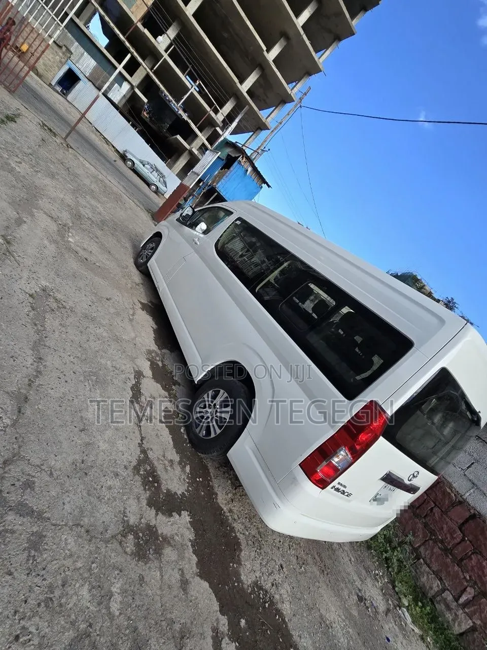 Toyota HiAce 2021 White