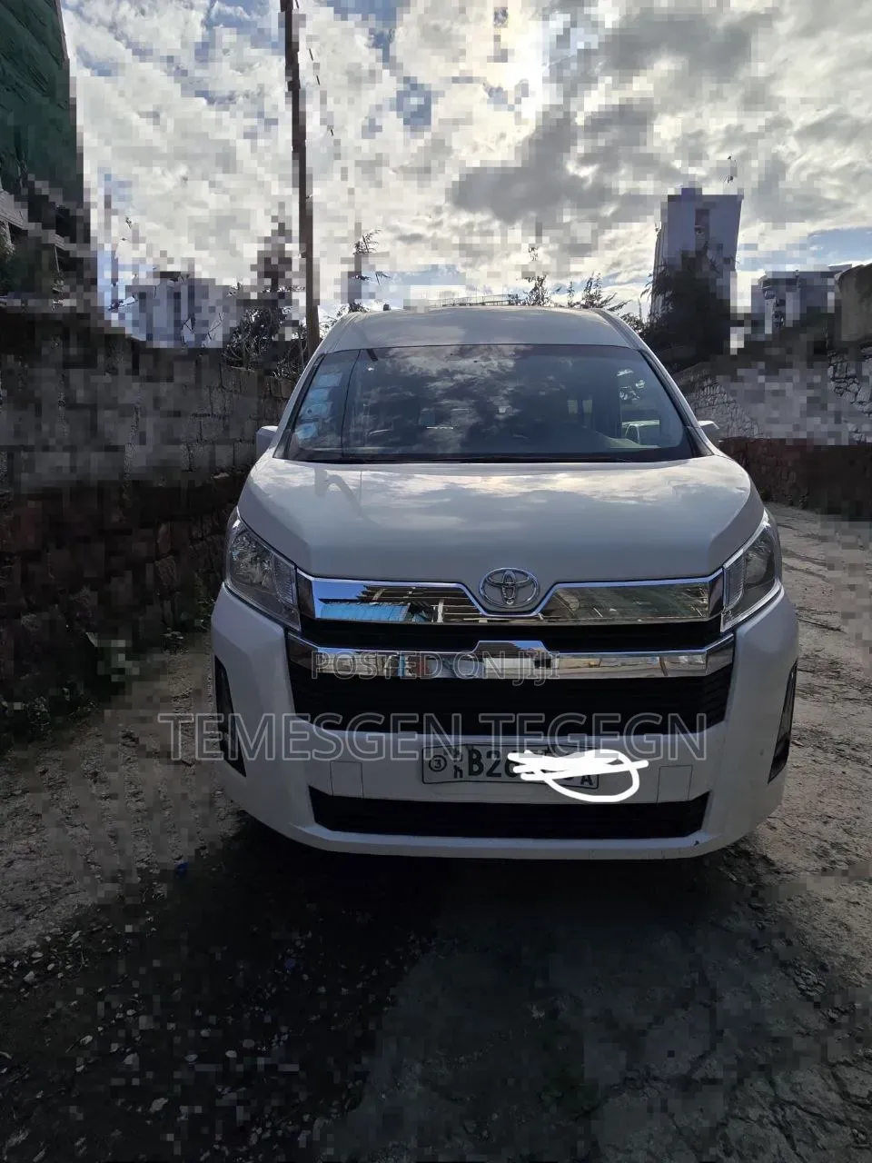Toyota HiAce 2021 White