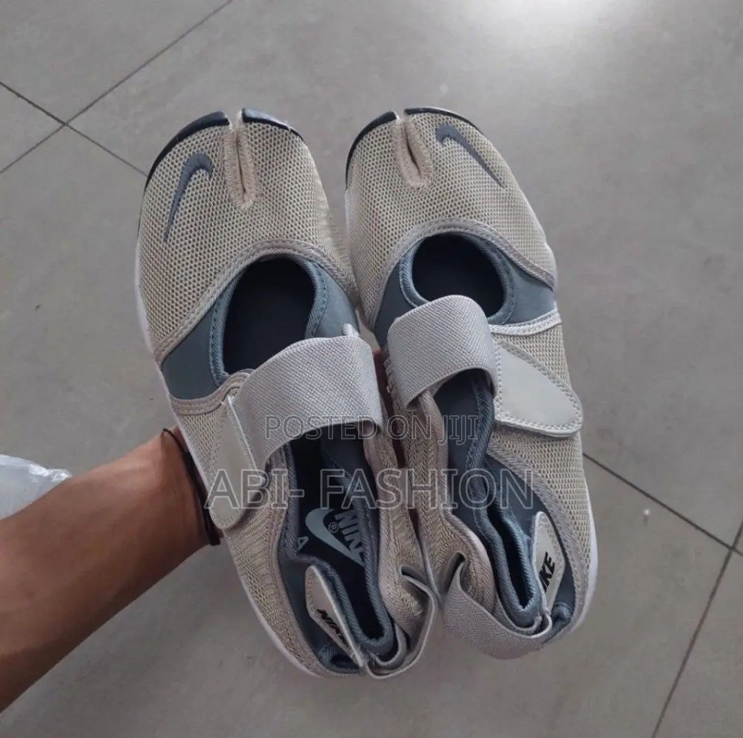 Nike Air Rift Shoes – New Arrival