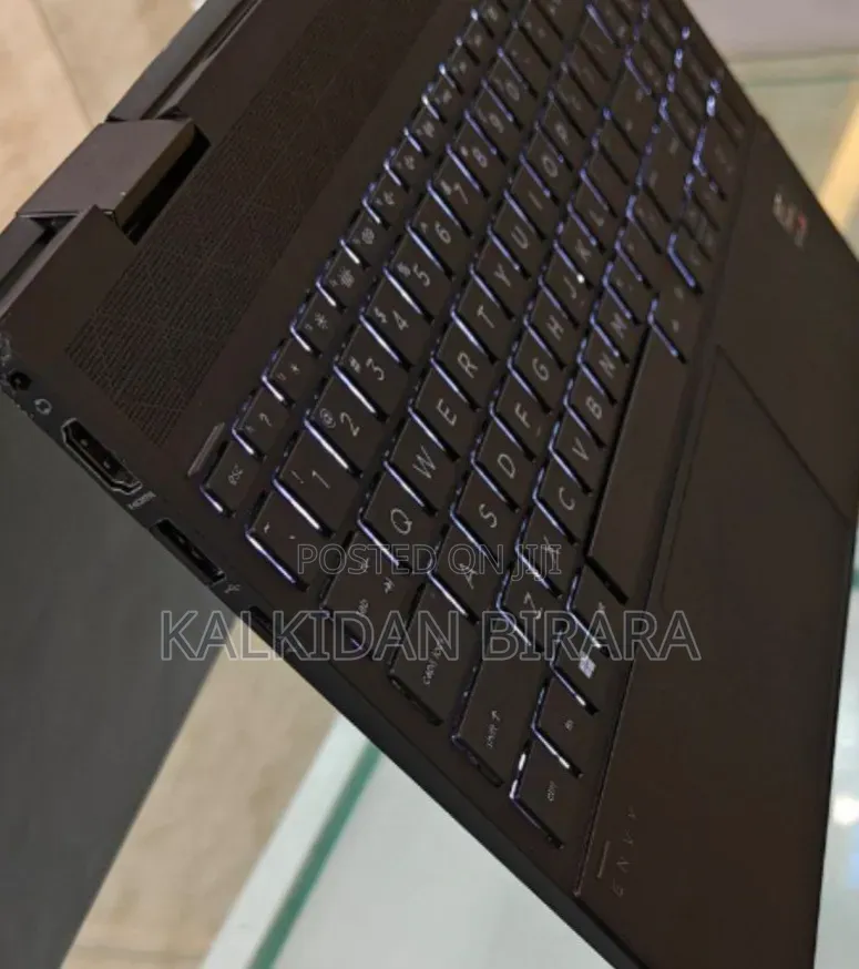 New Laptop HP Envy x360 12GB AMD Ryzen 7 SSD 512GB