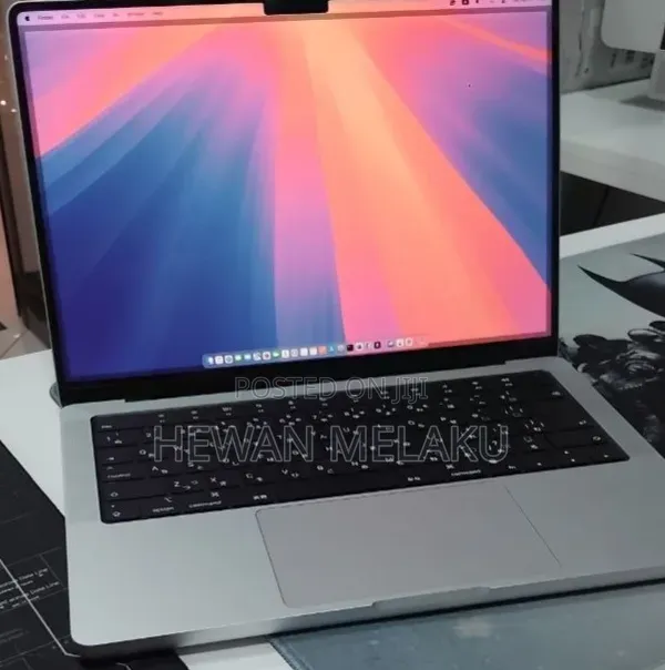 New Laptop Apple MacBook Pro 2024 M4 Pro 16GB Apple M4 Pro SSD 512GB