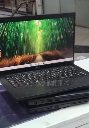 New Laptop Dell Latitude 7390 8GB Intel Core i5 SSD 256GB