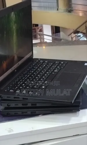 New Laptop Dell Latitude 7390 8GB Intel Core i5 SSD 256GB
