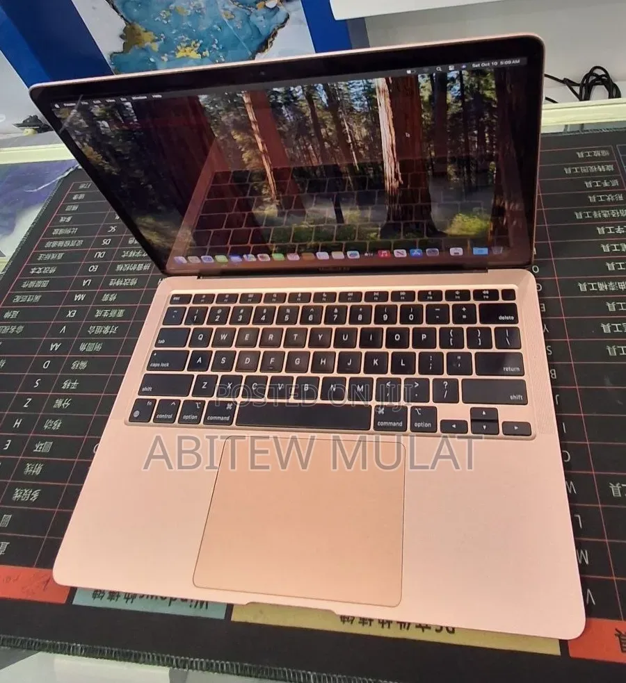 New Laptop Apple MacBook Air 2020 M1 8GB Apple M1 SSD 256GB