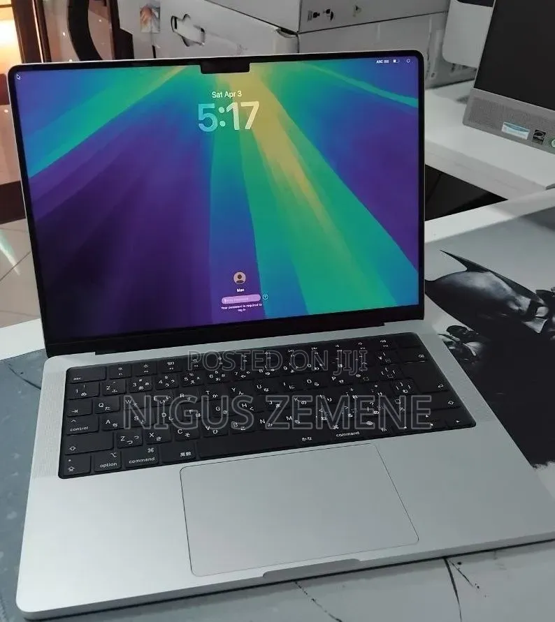 New Laptop Apple MacBook Pro 2024 M4 Pro 16GB Apple M4 Pro SSD 512GB