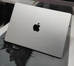 New Laptop Apple MacBook Pro 2024 M4 Pro 16GB Apple M4 Pro SSD 512GB