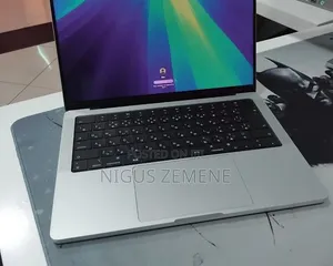 New Laptop Apple MacBook Pro 2024 M4 Pro 16GB Apple M4 Pro SSD 512GB