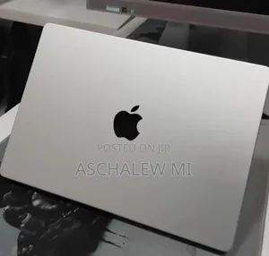 New Laptop Apple MacBook Pro 2024 M4 16GB Apple M4 Pro SSD 512GB