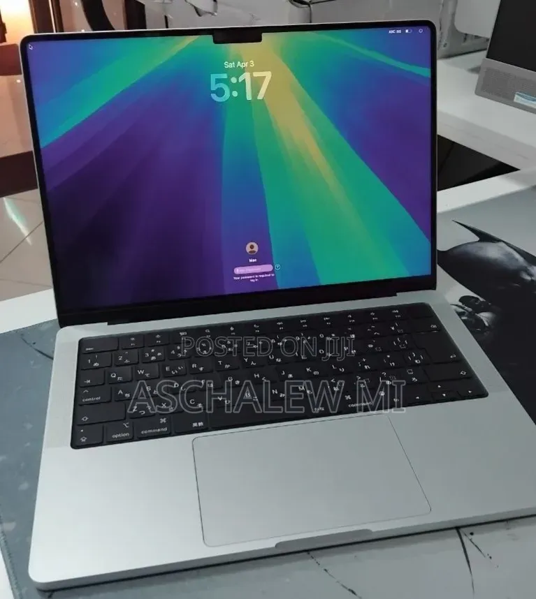 New Laptop Apple MacBook Pro 2024 M4 16GB Apple M4 Pro SSD 512GB