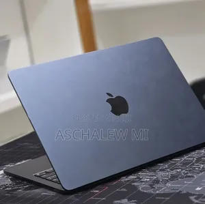 New Laptop Apple MacBook Air 2025 M4 16GB Apple M4 SSD 256GB