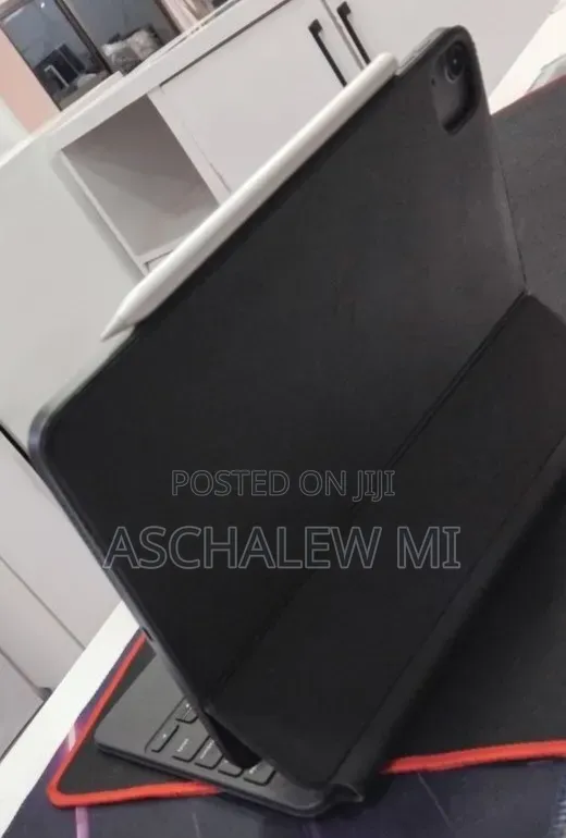 New Apple iPad Air (2022) 256 GB