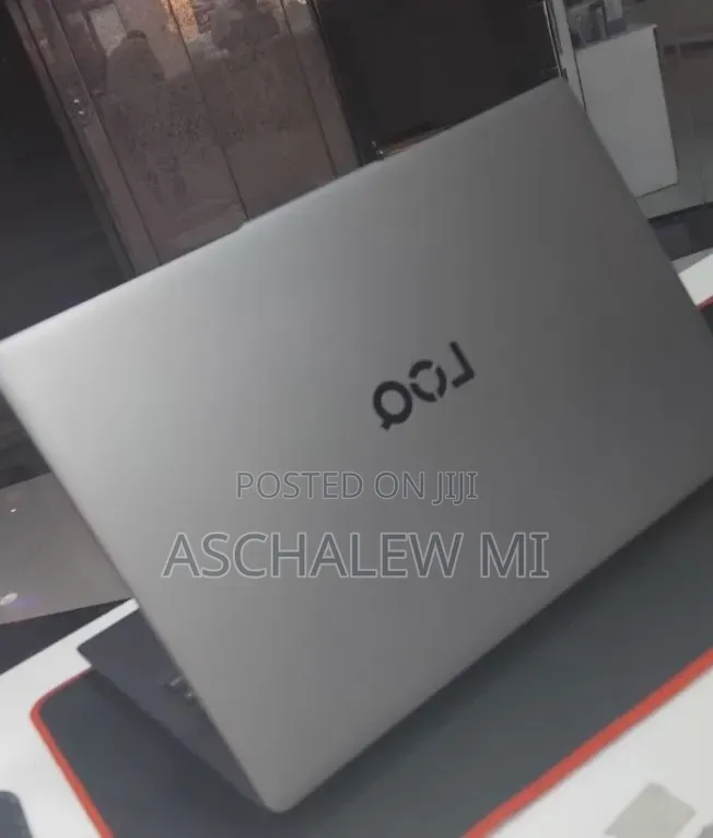 New Laptop Lenovo LOQ 15AHP10 16GB Intel Core i5 SSD 512GB