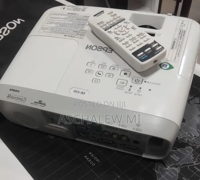 BRAND NEW EPSON Projector 
Has Remote 
Model Name:
