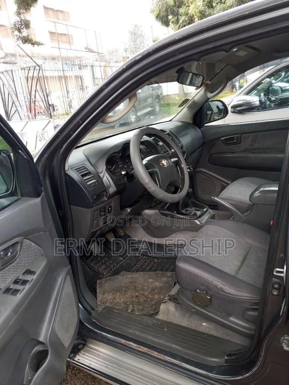 Toyota Hilux 2012 Black