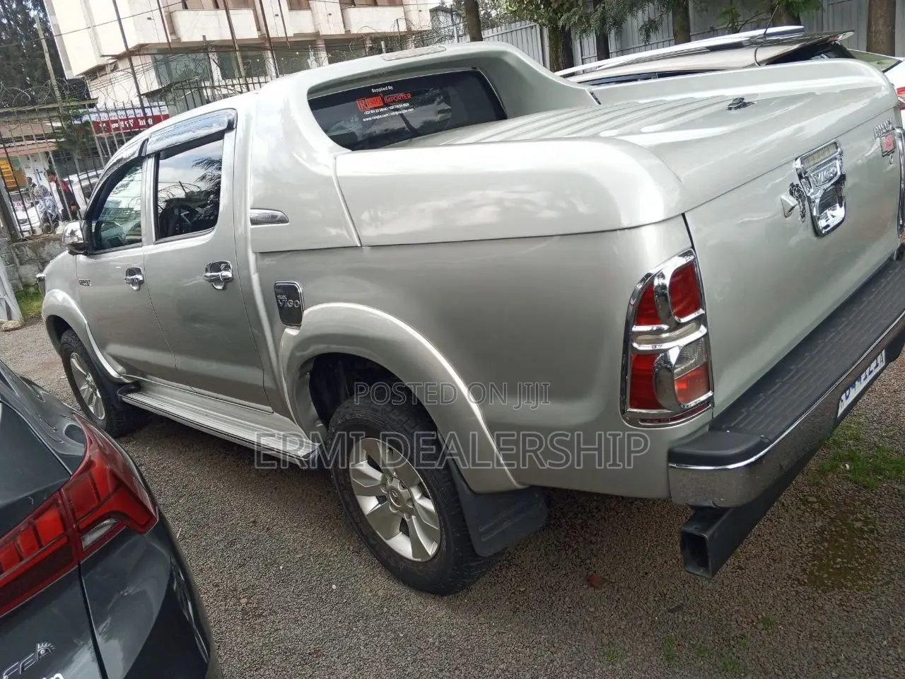 Toyota Hilux 2012 Silver