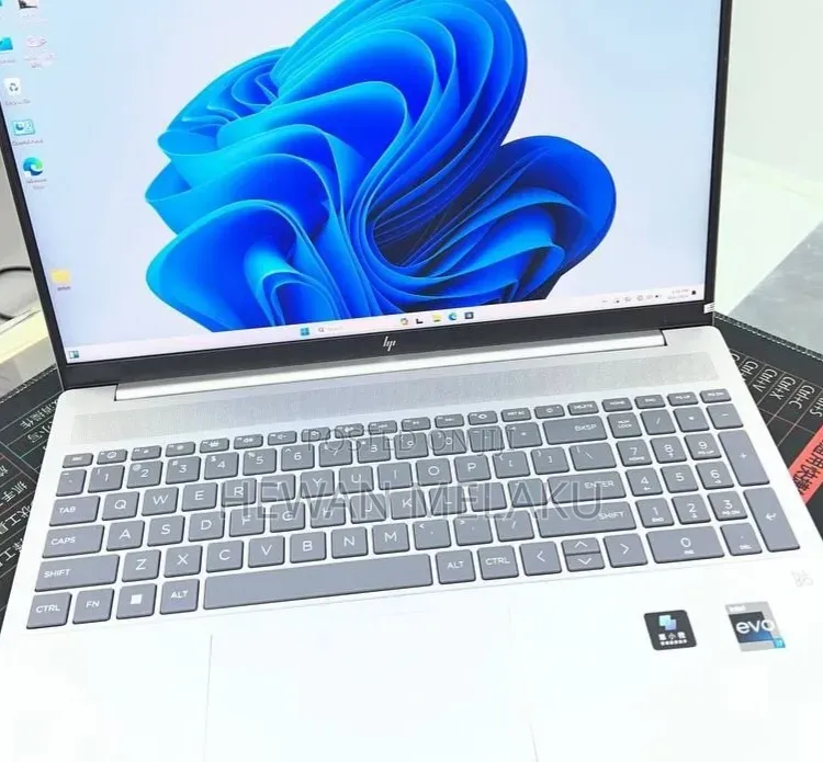 New Laptop HP Pavilion 15 16GB Intel Core i7 SSD 1T