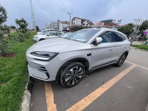 BYD Song Plus 2025 Silver