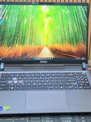 New Laptop MSI Vector 16 HX AI A2XWIG 32GB Intel Core i9 SSD 1T