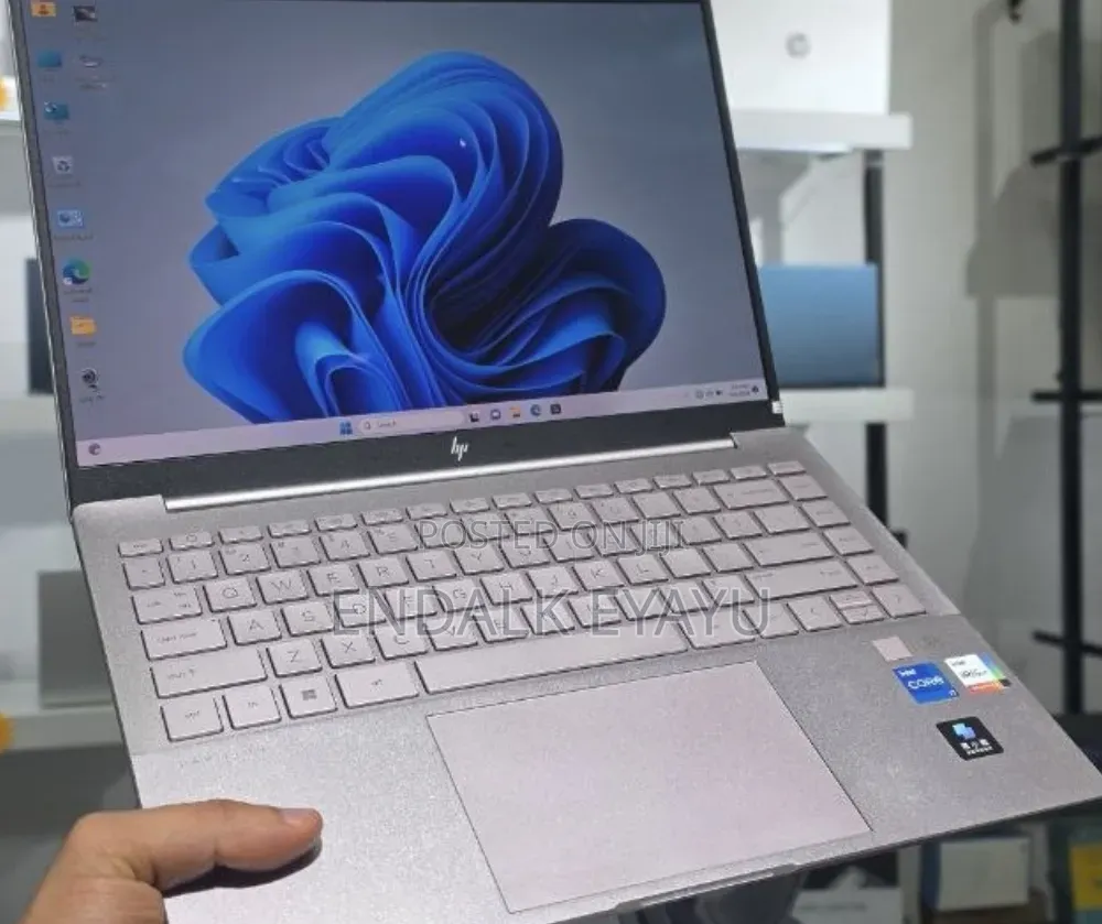 New Laptop HP Pavilion 14 16GB Intel Core i7 SSD 1T