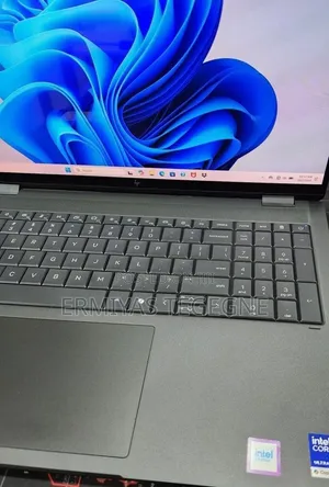 New Laptop HP OmniBook 7 14" 16GB Intel Core Ultra 7 SSD 512GB