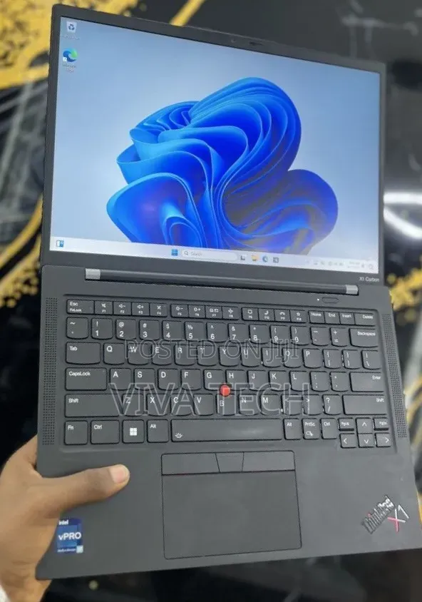 New Laptop Lenovo ThinkPad X1 Carbon 16GB Intel Core i7 SSD 512GB