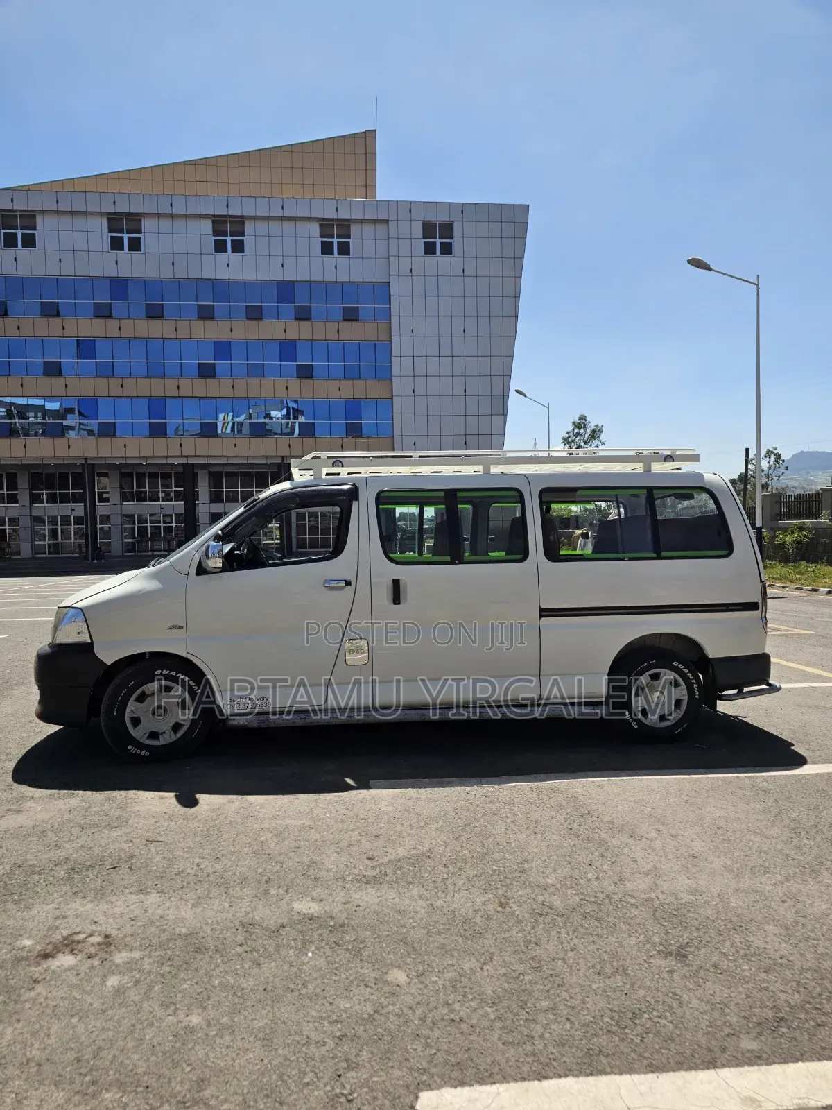 Toyota HiAce 2008 White