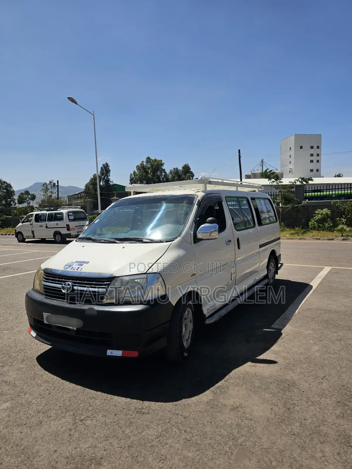 Toyota HiAce 2008 White