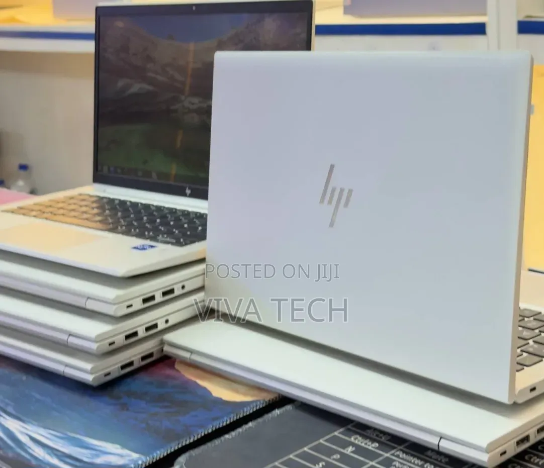 New Laptop HP EliteBook 830 G8 16GB Intel Core i5 SSD 512GB
