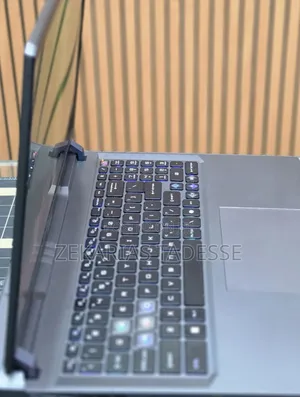 New Laptop MSI Vector 16 HX AI A2XWIG 32GB Intel Core i9 SSD 1T