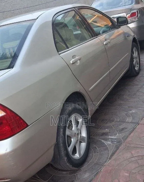 Toyota Corolla 1.4 VVT-i 2007 Gold