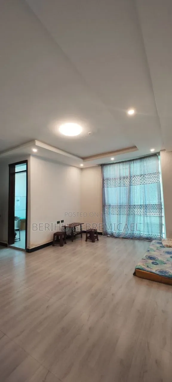 2bdrm Condo in አያት, Yeka for rent