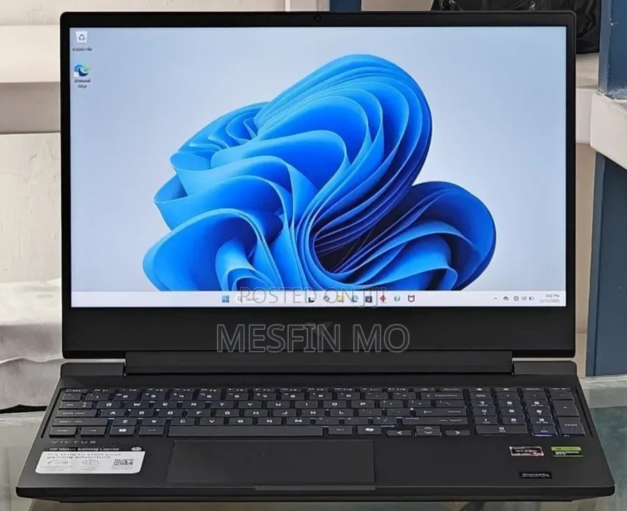 New Laptop HP Victus 15 16GB AMD Ryzen 7 SSD 512GB