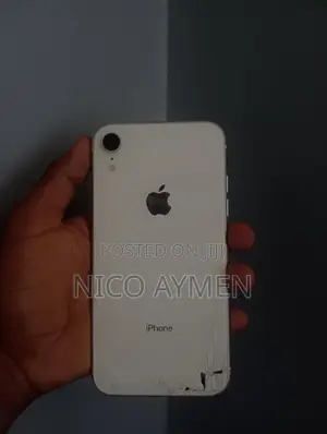 Apple iPhone XR 64 GB White