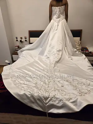 Women's Wedding Dress