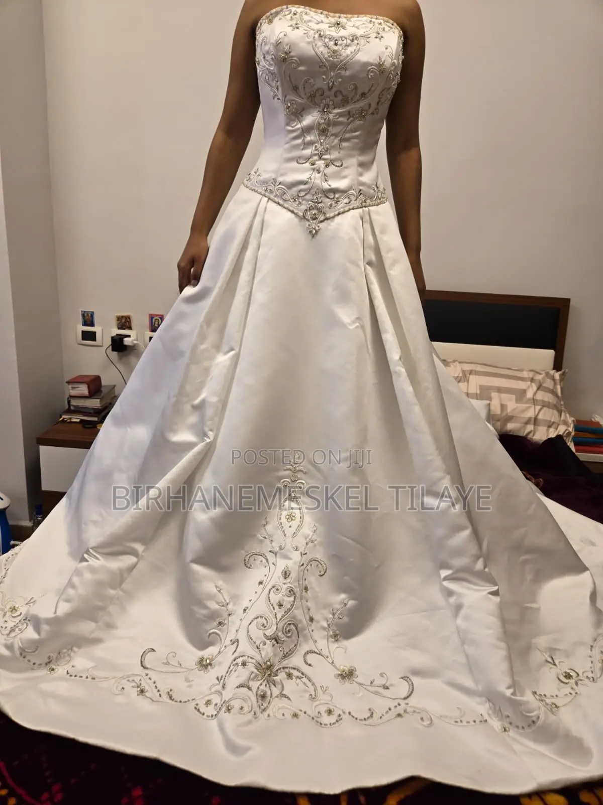 Women's Wedding Dress