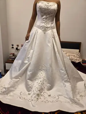 Women's Wedding Dress