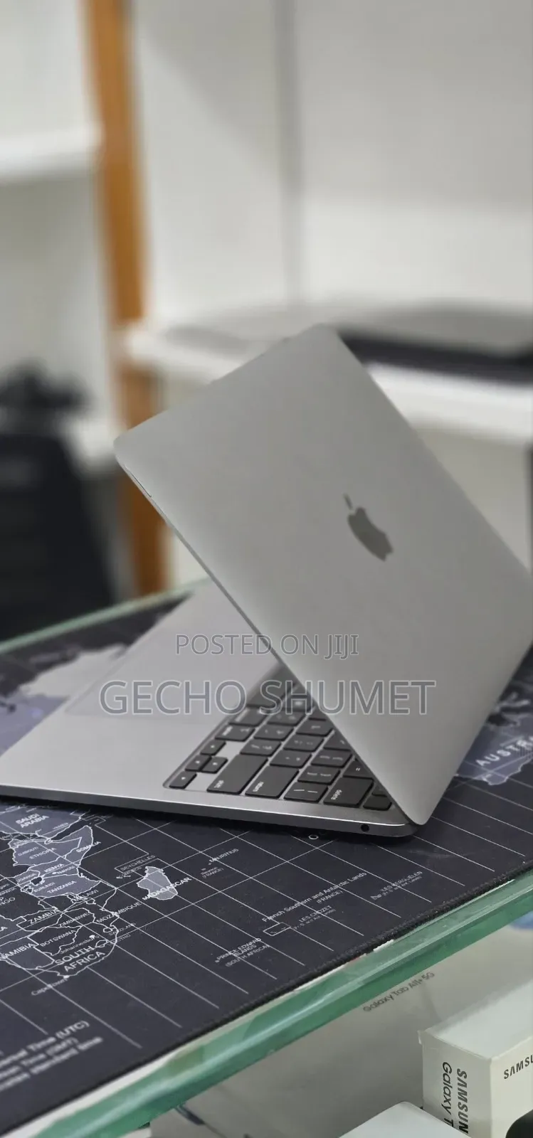 New Laptop Apple MacBook Pro 2020 M1 8GB Apple M1 Pro SSD 512GB
